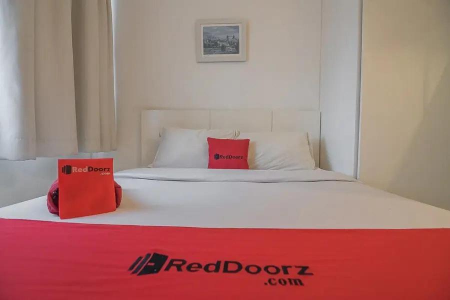 Reddoorz Plus Near Parahyangan University Μπαντούνγκ Εξωτερικό φωτογραφία